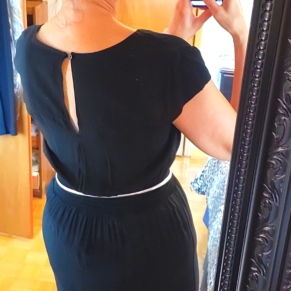 Sexy, Classy Black Jumpsuit, Culotte Length, M - Picture 8 of 16